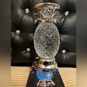 Pineapple candle stand